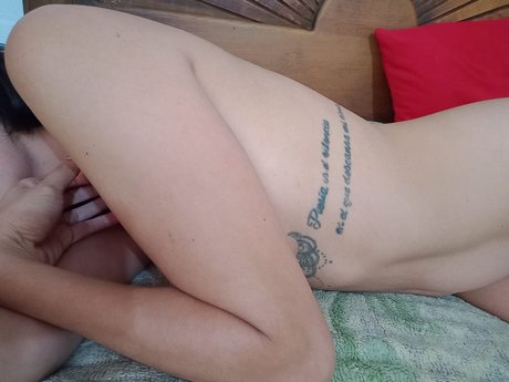 Foto di nudo di fuga di OnlyFans di Mrida Ai