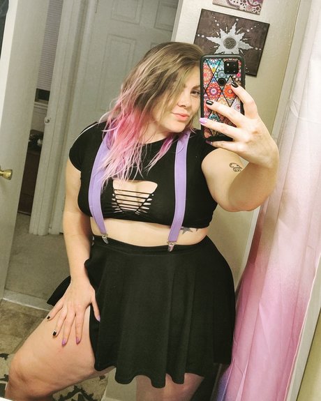 Foto di nudo di fuga di OnlyFans di Thick Thigh Mel