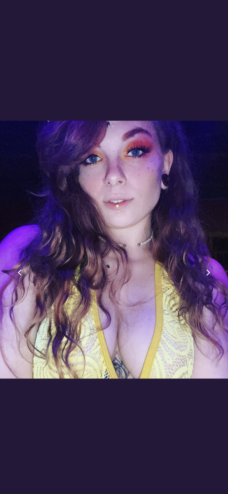 Foto di nudo di fuga di OnlyFans di Illyria Raveen