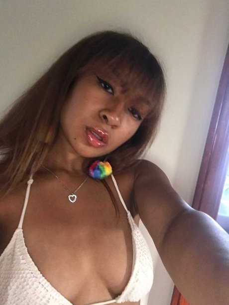 Foto di nudo di fuga di OnlyFans di Blasian 