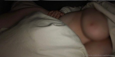 Foto di nudo di fuga di OnlyFans di Bexx