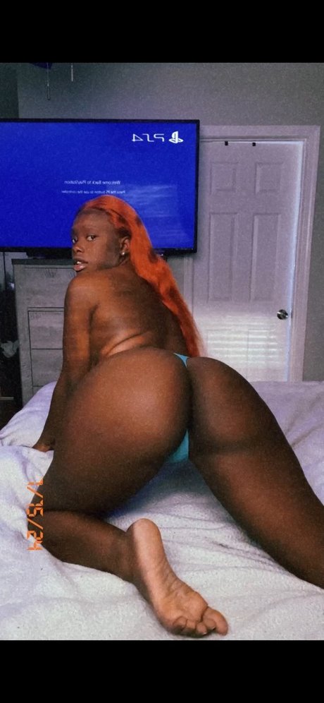 Foto di nudo di fuga di OnlyFans di Thablavkmonroe