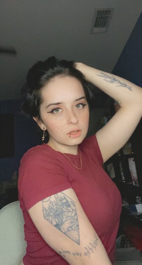 Foto di nudo di fuga di OnlyFans di Bekka Bee
