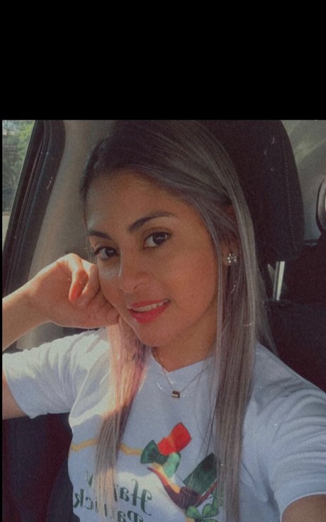 Foto di nudo di fuga di OnlyFans di Belu