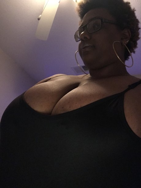 Foto di nudo di fuga di OnlyFans di Damnbeck06