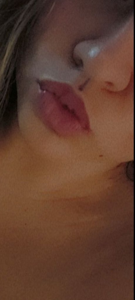 Foto di nudo di fuga di OnlyFans di Becka Ross