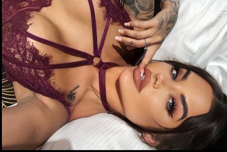 Foto di nudo di fuga di OnlyFans di Melia Leigh 
