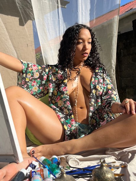 Foto di nudo di fuga di OnlyFans di Mei