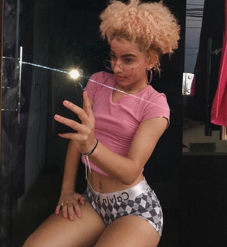 Foto di nudo di fuga di OnlyFans di Stherx Monteiro