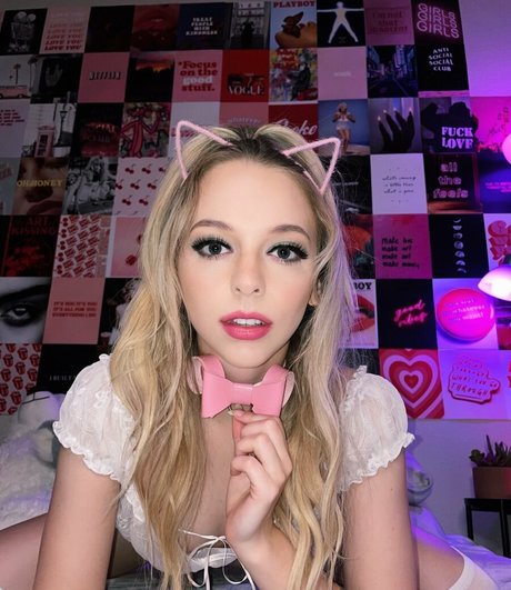 Foto di nudo di fuga di OnlyFans di Lilylarimar