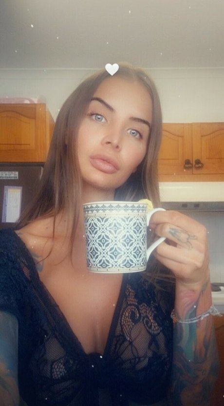 Foto di nudo di fuga di OnlyFans di Evelyn