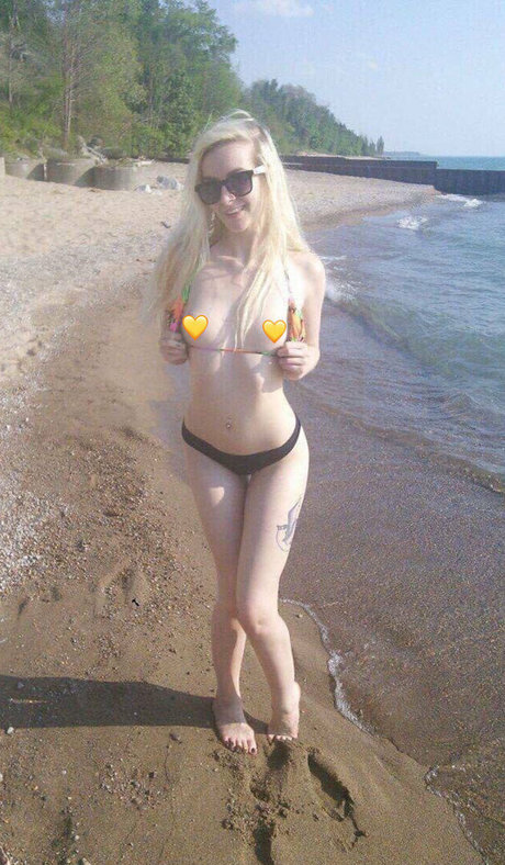 Foto di nudo di fuga di OnlyFans di Kinkynyrafree