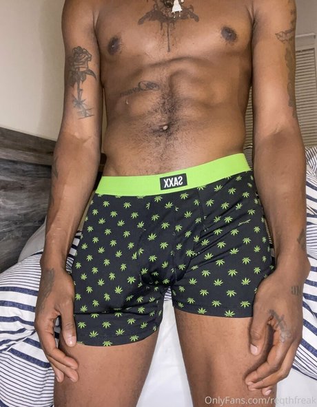 Foto di nudo di fuga di OnlyFans di Reqthfreak