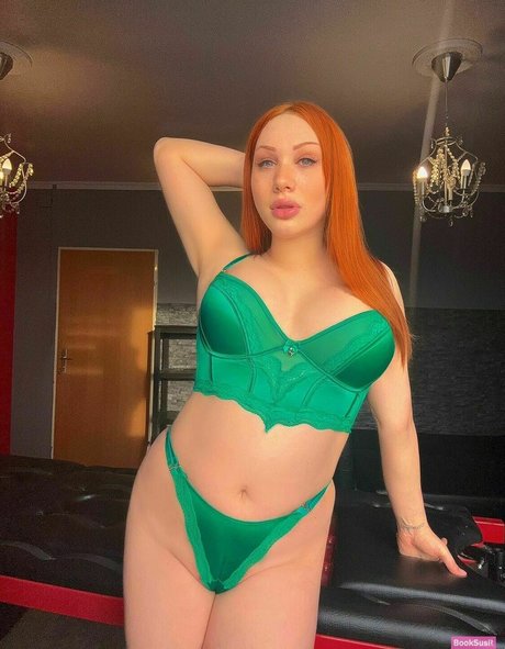 Foto di nudo di fuga di OnlyFans di Tsmiagold