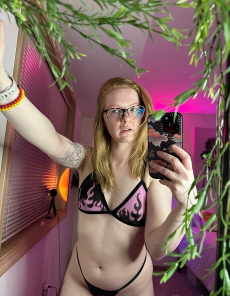 Foto di nudo di fuga di OnlyFans di Roxyredheadxoxo