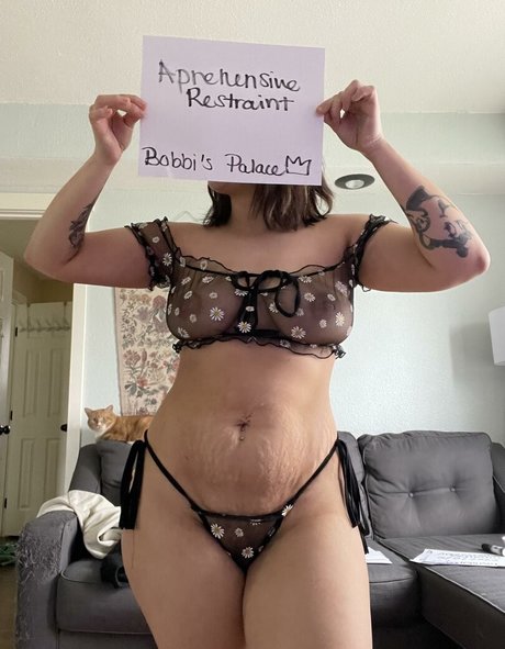Foto di nudo di fuga di OnlyFans di Bobbisprettypalace