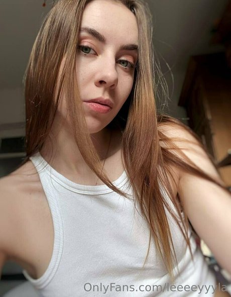 Foto di nudo di fuga di OnlyFans di Leeeeyyyla