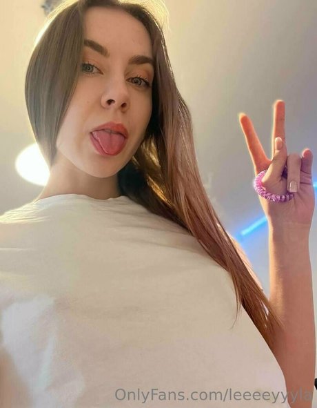 Foto di nudo di fuga di OnlyFans di Leeeeyyyla