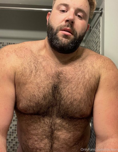 Foto di nudo di fuga di OnlyFans di Ste3evn