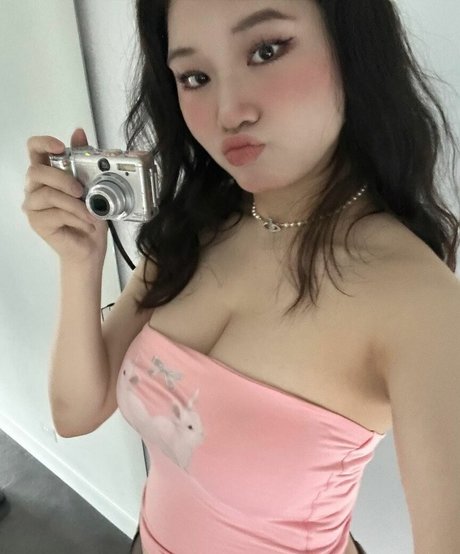 Foto di nudo di fuga di OnlyFans di Vicki Mranrr