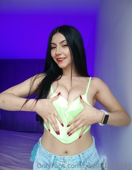 Foto di nudo di fuga di OnlyFans di Gisella1501997