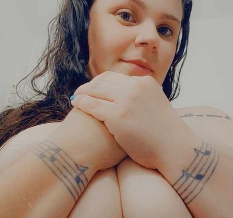 Foto di nudo di fuga di OnlyFans di Kreamsicle Kitty