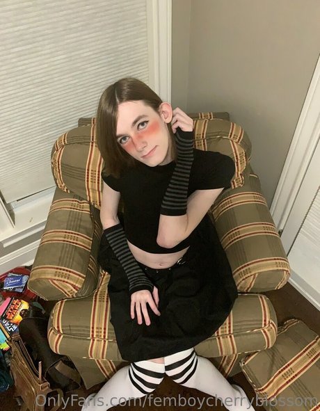 Femboycherryblossom