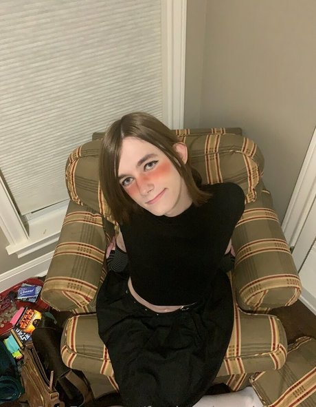 Femboycherryblossom