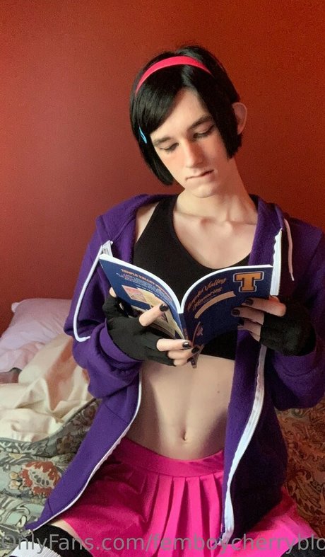 Femboycherryblossom