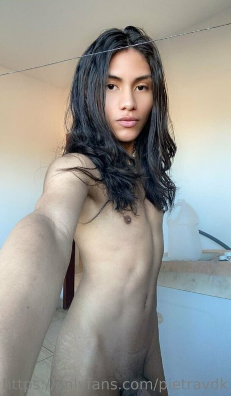 Foto di nudo di fuga di OnlyFans di Pietravdk
