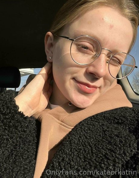 Foto di nudo di fuga di OnlyFans di Kateorkatrin