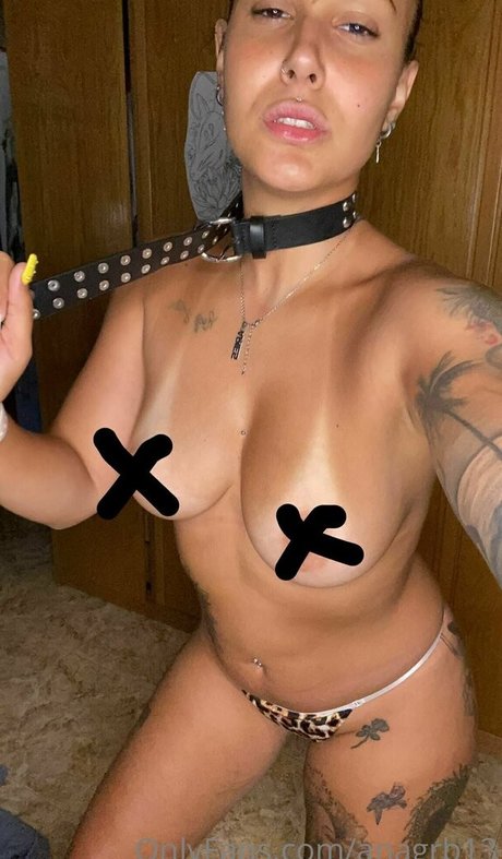 Foto di nudo di fuga di OnlyFans di Anagrb13