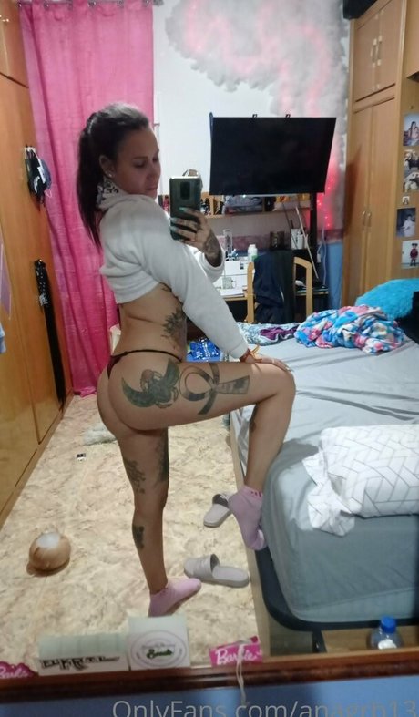 Foto di nudo di fuga di OnlyFans di Anagrb13