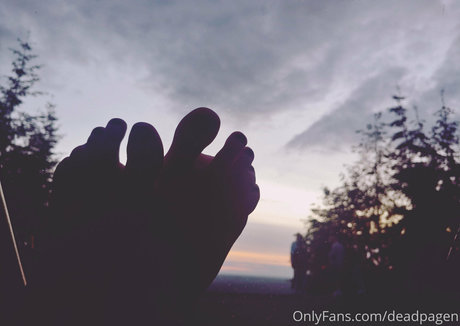 Foto di nudo di fuga di OnlyFans di Deadpagen