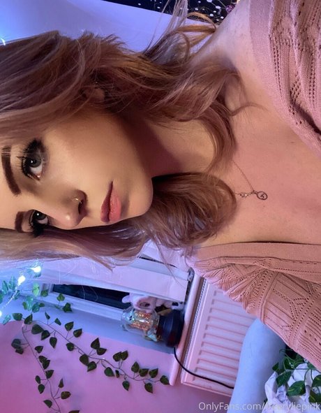 Freeryliepink