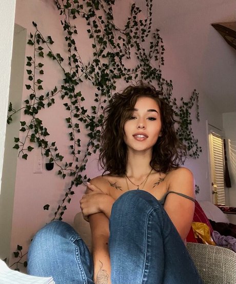 Bella