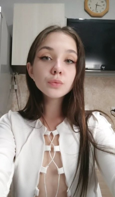 Foto di nudo di fuga di OnlyFans di Bella