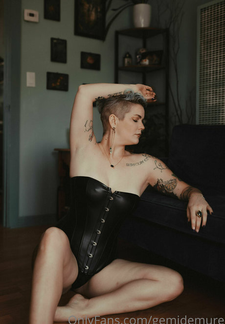 Foto di nudo di fuga di OnlyFans di Gemidemure