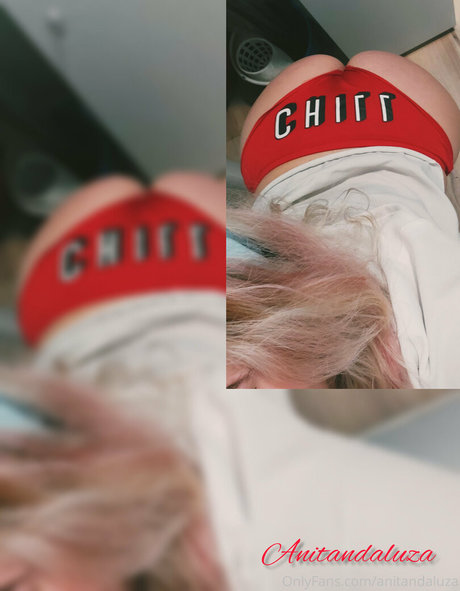 Foto di nudo di fuga di OnlyFans di Anitandaluza