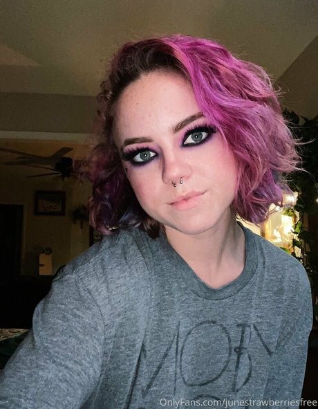 Junestrawberriesfree