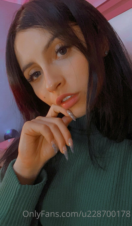 Charlotte19y