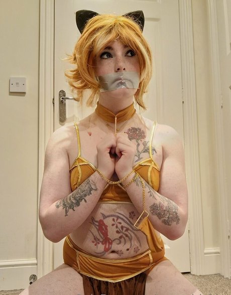 Transgirlakira
