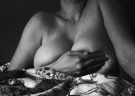 Foto di nudo di fuga di OnlyFans di Aatalante