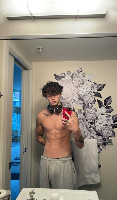 Foto di nudo di fuga di OnlyFans di Dakarluca