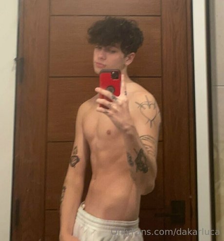Foto di nudo di fuga di OnlyFans di Dakarluca