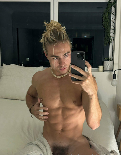 Foto di nudo di fuga di OnlyFans di Thebeachbumfree