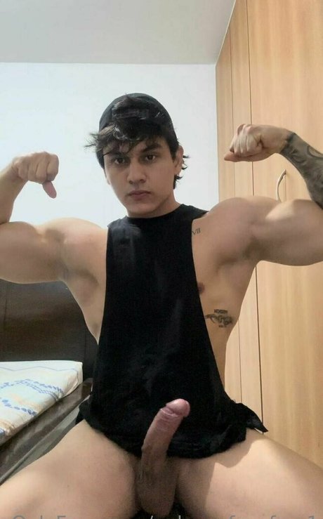 Foto di nudo di fuga di OnlyFans di Poloxxxfansfree1