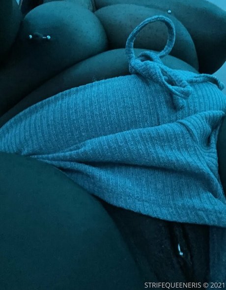 Foto di nudo di fuga di OnlyFans di Strifequeeneris