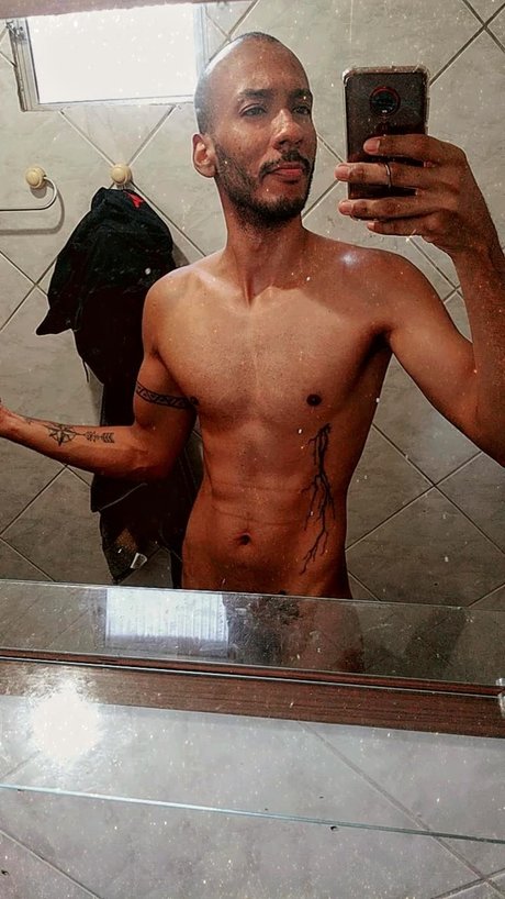 Foto di nudo di fuga di OnlyFans di Bielzinho