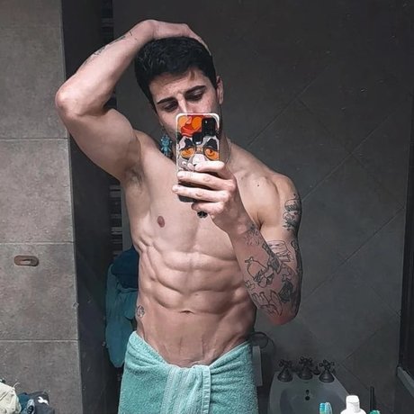 Foto di nudo di fuga di OnlyFans di Bartron 